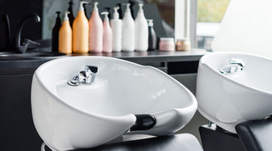 bac de lavage pour cheveux